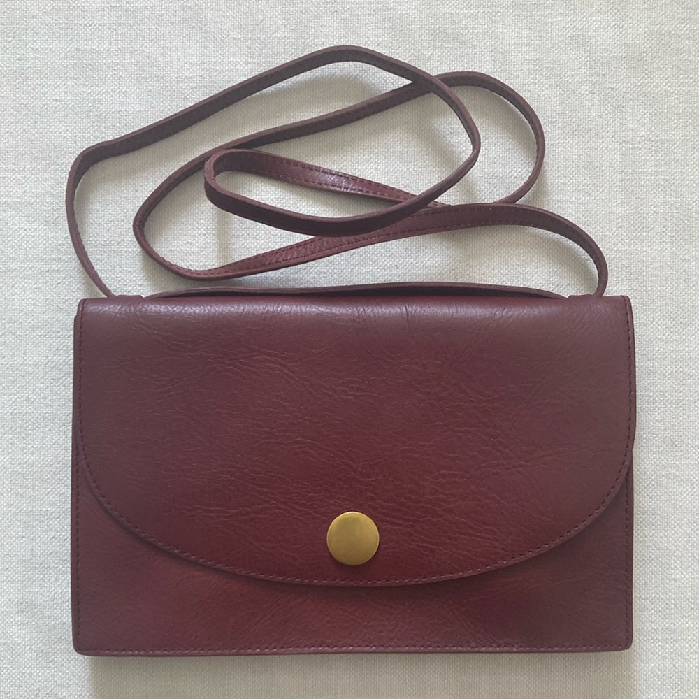 MADEWELL | The Slim Convertible Bag - Cabernet - Picture 2 of 16